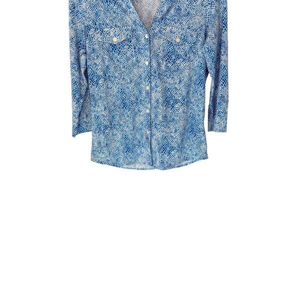 J. McLaughlin Button Up Blouse Blue White Stretch Croc Print V-Neck Size XS - Picture 7 of 11